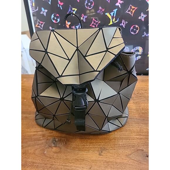RARE! EMILIO PEPE Backpack Geometric Graphite CHARCOAL Slanted Triangle Bag - Picture 4 of 14